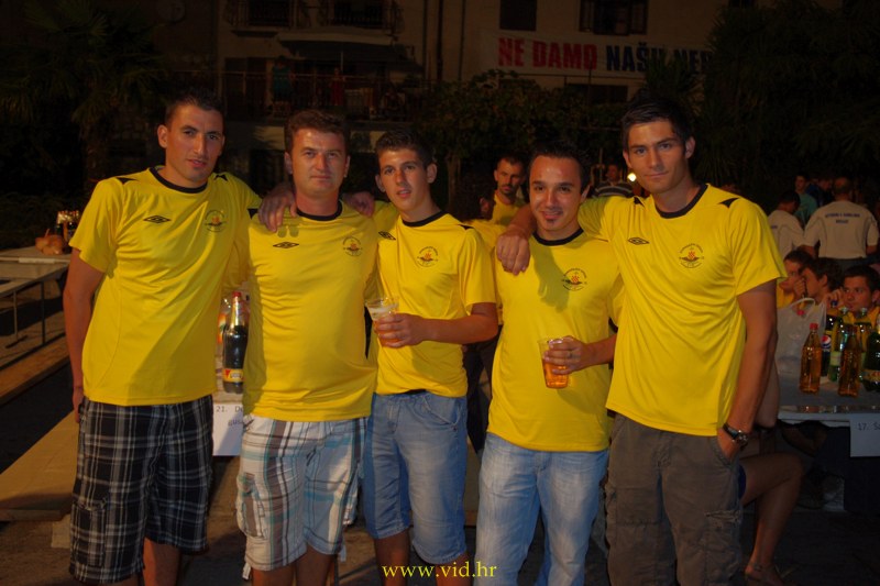 Nocprvaka2012 (7)